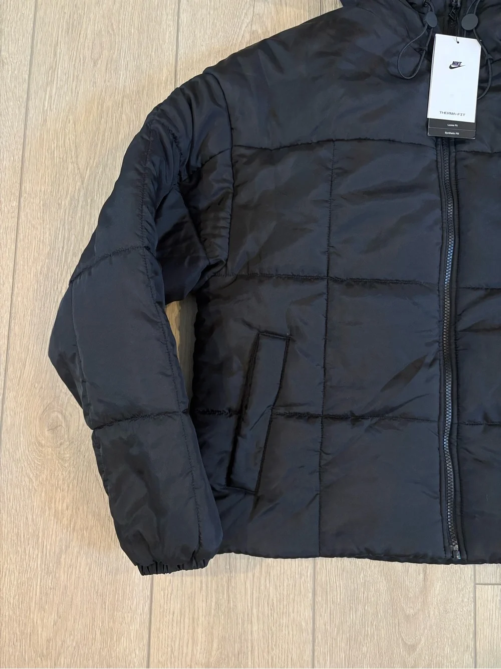 Nike Women’s Therma-FIT Puffer Jacket- Loose Fit Size Small